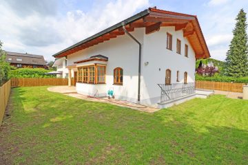 Familientraum in Neubiberg – EFH mit modernisierter Heizung und Solarpanels, 85579 Neubiberg, Einfamilienhaus