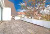 Bestlage in München-Nymphenburg: 2-Zimmer Wohnung mit zwei Dachterrassen und Potential - Bild
