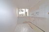 Bestlage in München-Nymphenburg: 2-Zimmer Wohnung mit zwei Dachterrassen und Potential - Bild