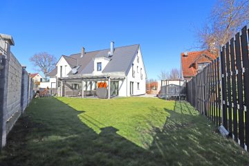 Moderne Doppelhaushälte: energetisch und gehoben ausgestattet (Bj.: 2020), 85250 Altomünster, Doppelhaushälfte